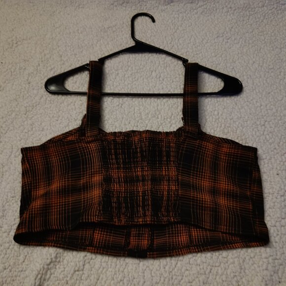 HOT TOPIC Women's Crop-Top - Picture 2 of 3